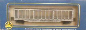 AHM Union Pacific Pulpwood Car