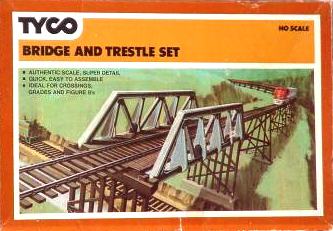 TYCO 33 pc. Bridge & Trestle Set
